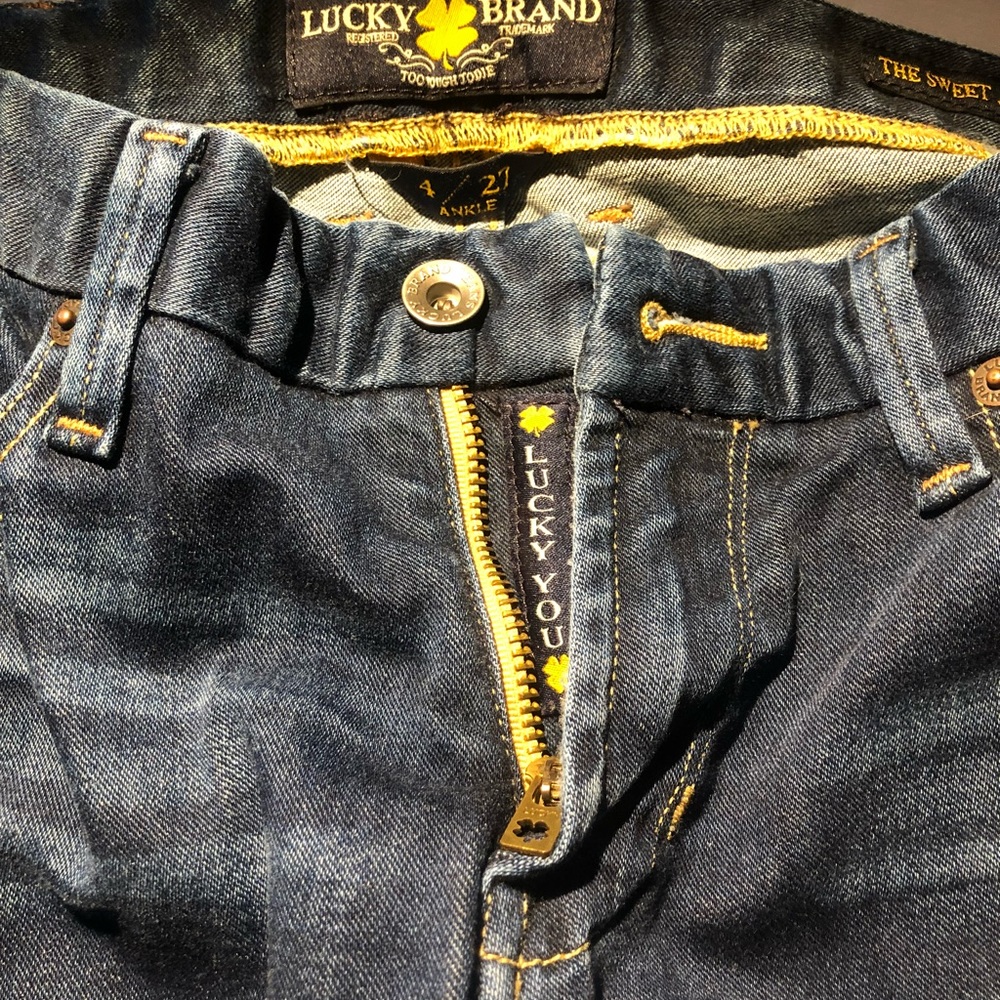 Women’s Lucky Jeans! Size 4, Sweet Jean Boot Cut.
